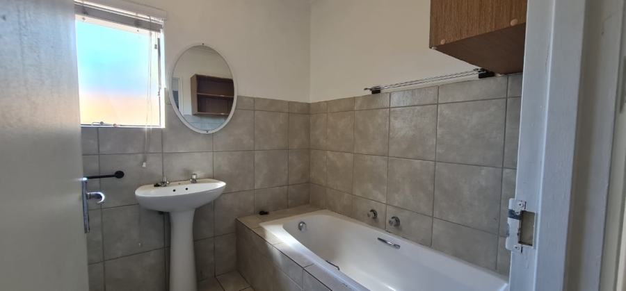 2 Bedroom Property for Sale in Parklands Western Cape